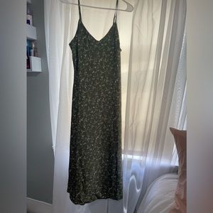 Forever 21 Silk Midi Dress Size L